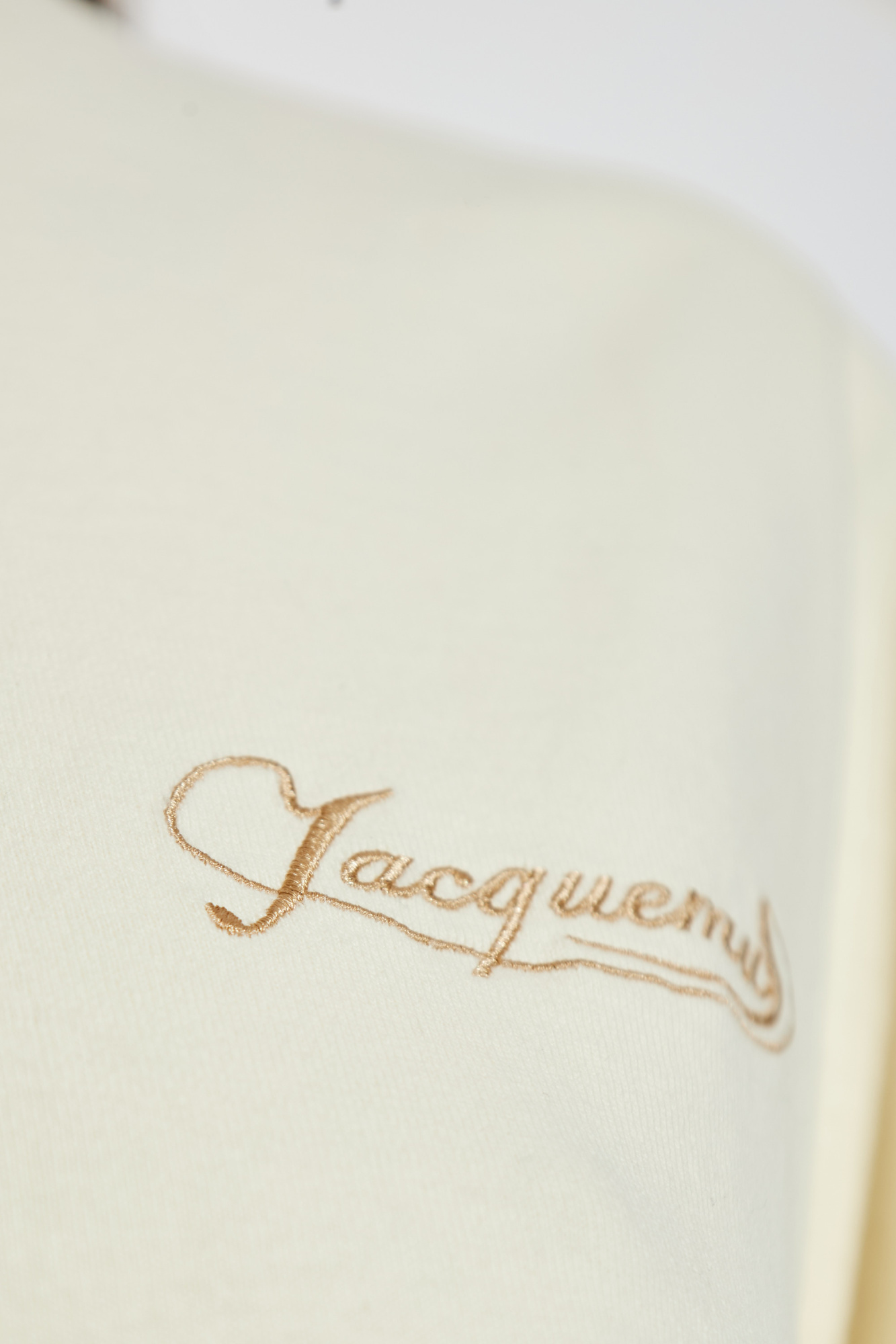 JACQUEMUS コルトロコ刺繍Tシャツ 25E251JS2162102 9CN The Corto t-shirt by JACQUEMUS | Official website